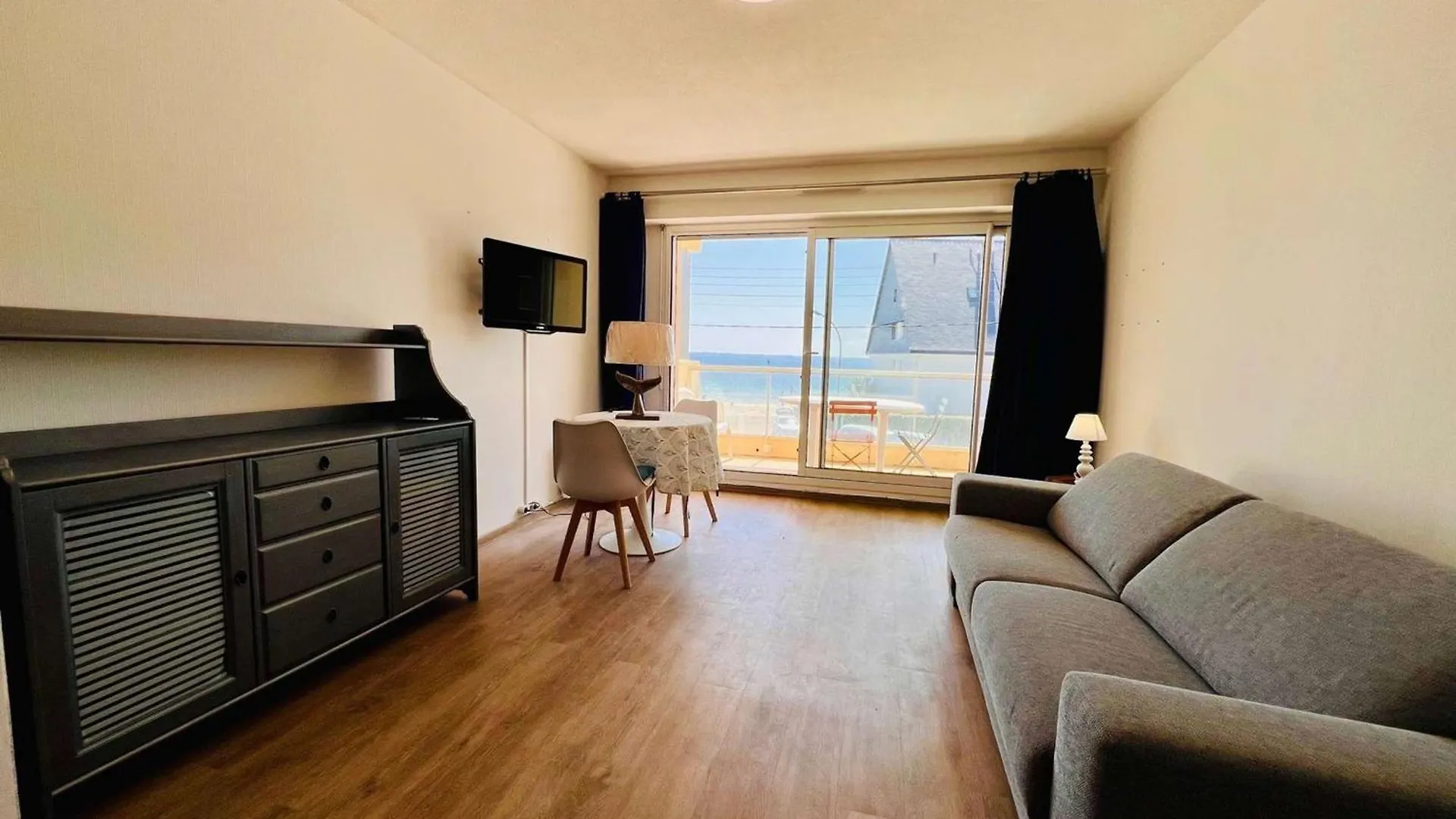 Studio Renove 30M² A Quiberon Avec Balcon Et Parking - Fr-1-478-289 צרפת